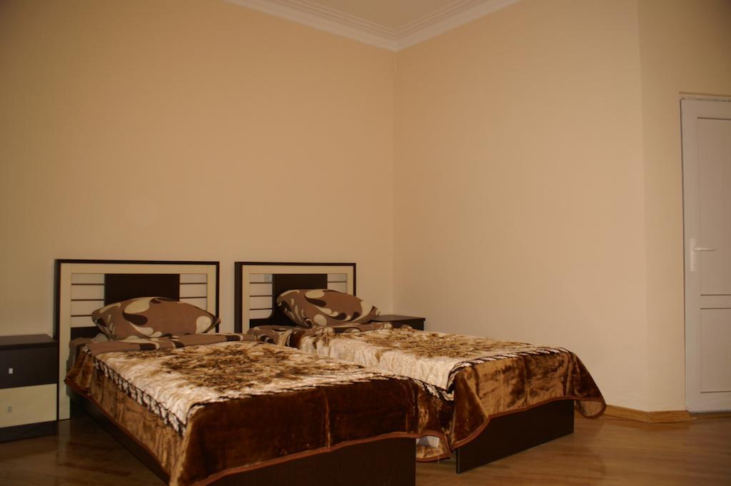 Europa+T Hotel Tbilisi Zimmer foto