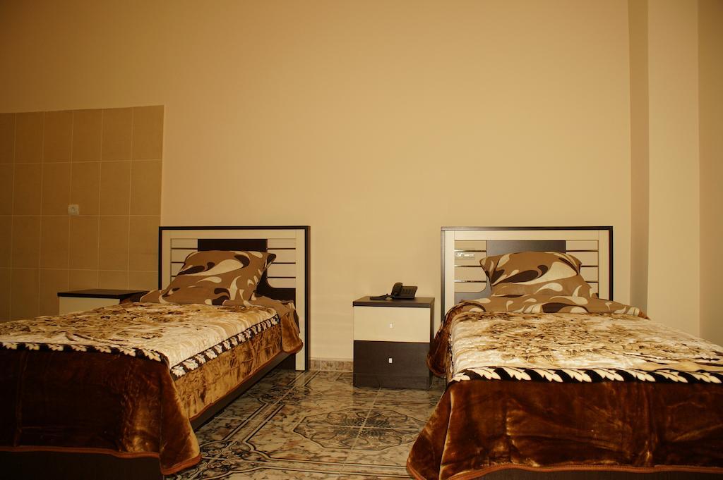 Europa+T Hotel Tbilisi Zimmer foto